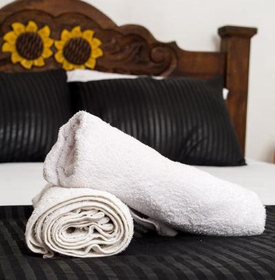 La Boquilla House | Hb3 Double Room with private bathroom facing the sea