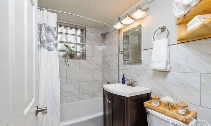 Spenard House | Heart of Spenard Bright and Airy Garden Level.n
