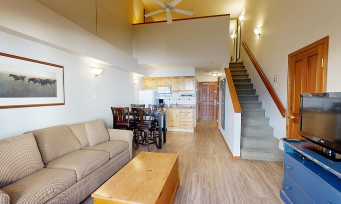 Sun Peaks Hotel | Hearthstone Lodge #222