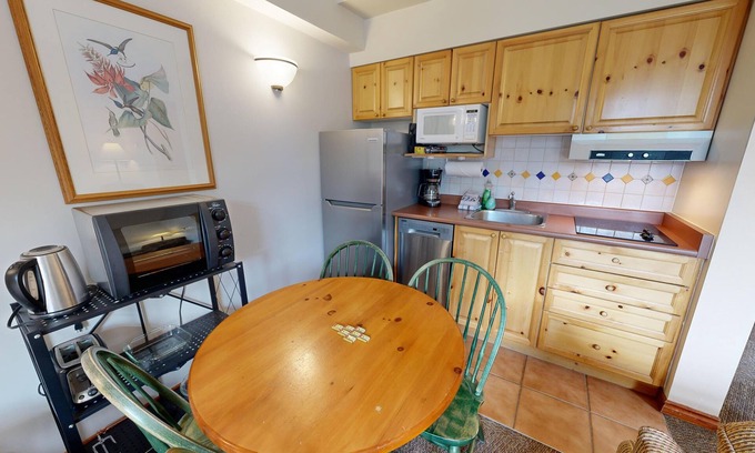 Sun Peaks Hotel | Hearthstone Lodge #225