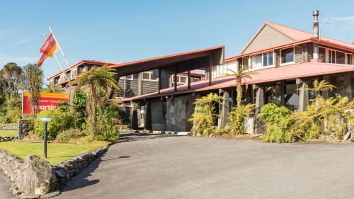 Fox Glacier Hotel | Heartland Hotel Glacier Country