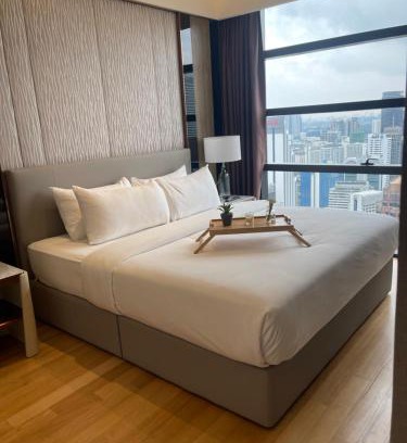 Golden Triangle Apartment | Hedge fssgv
