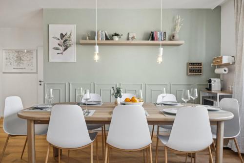 Braunschweig City Center Apartment | Hellohome - Schlossblick Apartment - Wintergarten