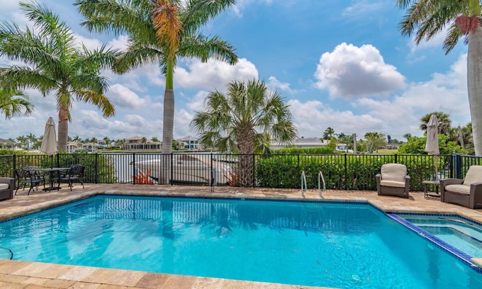 Marco Island House | Hemingway House of Marco Island, Florida,Summer Special,20 percent off rates !
