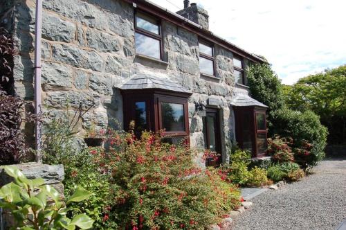 Talybont House | Henborth Mawr Cottage in Talybont