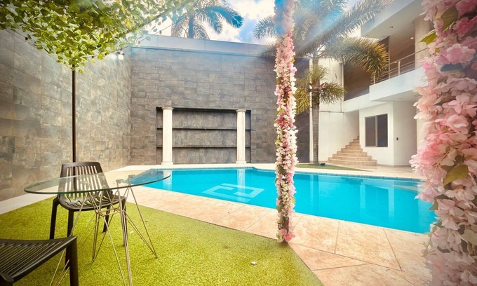 Cali House | Hermosa Casa Frente a la Ribera del río Cali