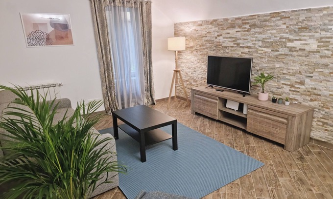 Santissima Annunziata Apartment | Hibiscus Florence Apartment. Modern apartment in the heart of Florence