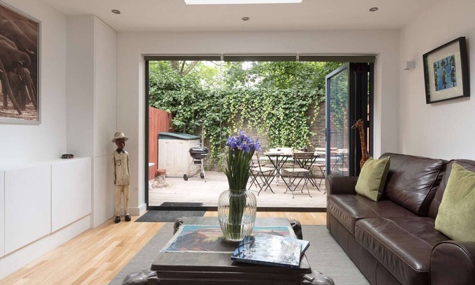 Rotherhithe House | Hidden Treasure set within a converted Pump House Station in London