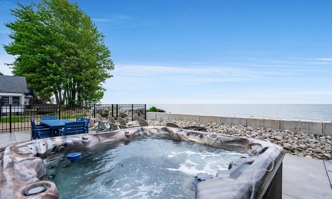 Kingsville Apartment | Hideaway on Cedar Island