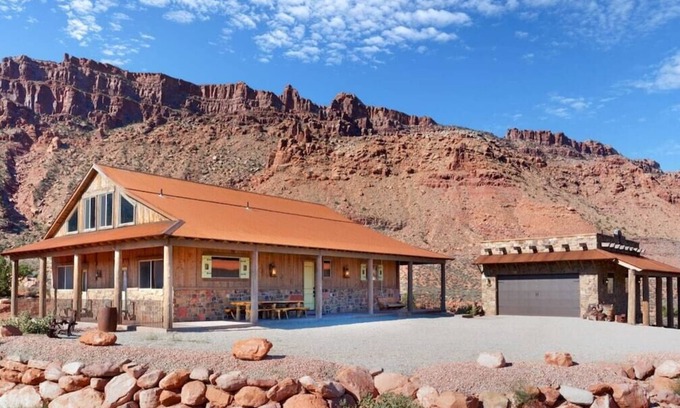 Moab South Valley House | Hideout at the Rim - Moab's Best Kept Secret