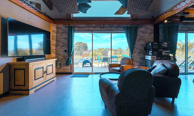 Trelevern Villa | High-end loft with jacuzzi in Trélévern!