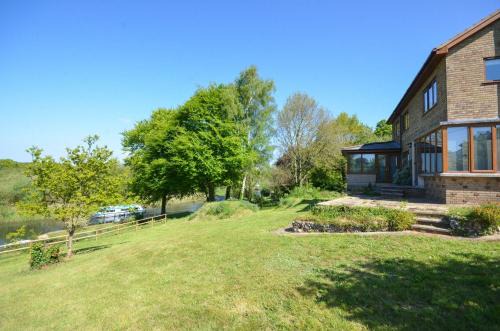 Irstead House | High Meadow