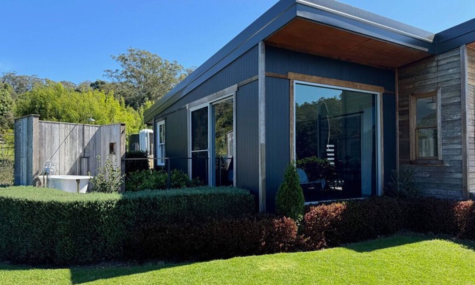 Barrengarry Villa | Highcliff Luxury Villa