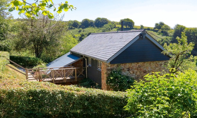 Parracombe House | HIGHER BUMSLEY BARN, family friendly, with open fire in Parracombe