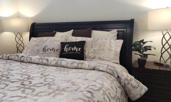 Biggs Field House | Highlands house in charming El Paso with WiFi ACngreat food & shopping