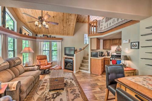 Show Low House | Hike, Explore and More Show Low Cabin with Deck