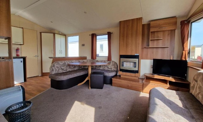 Dymchurch Apartment | Hillcrest