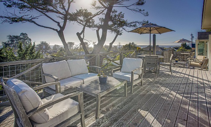 Stinson Beach Cottage | Hillside Cottage with Expansive Ocean Views