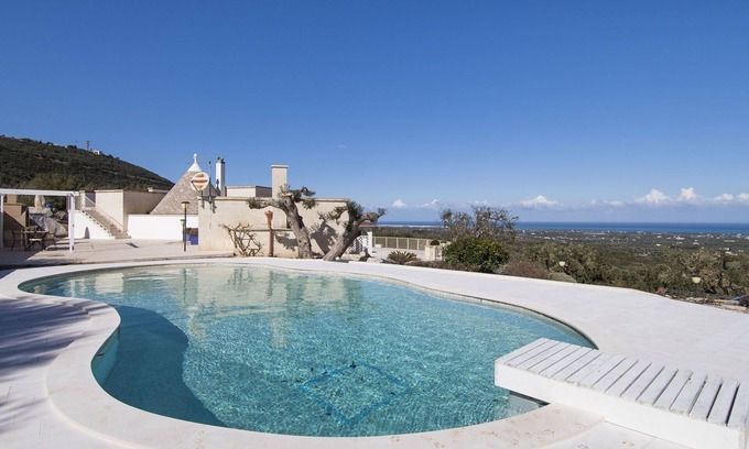 L'Assunta Villa | Hillside villa with pool for 5 guests in Monopoli