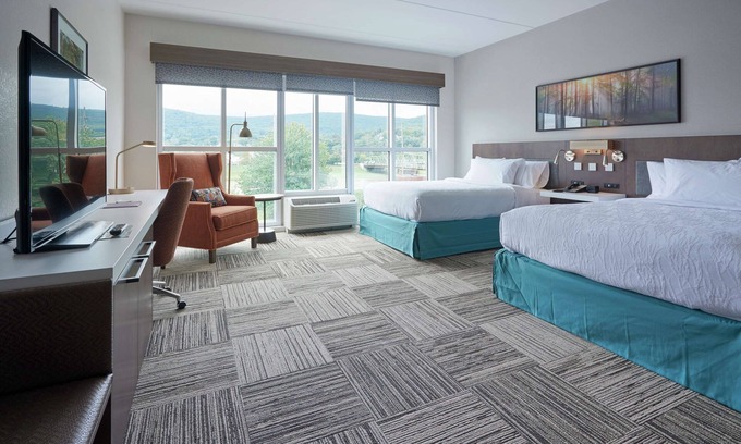 Gaffer District Hotel | Hilton Garden Inn Corning Downtown