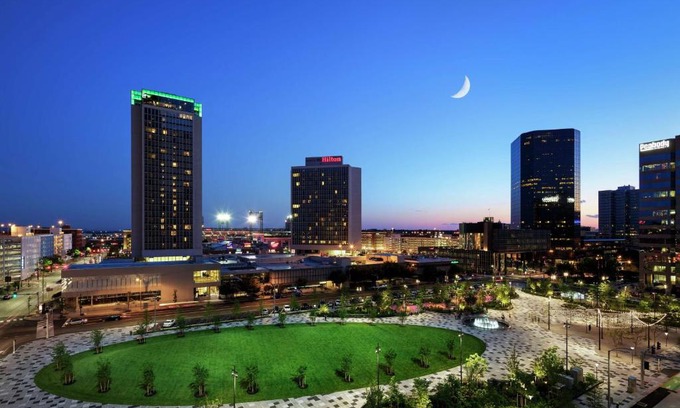 Downtown St. Louis Hotel | Hilton St. Louis at the Ballpark