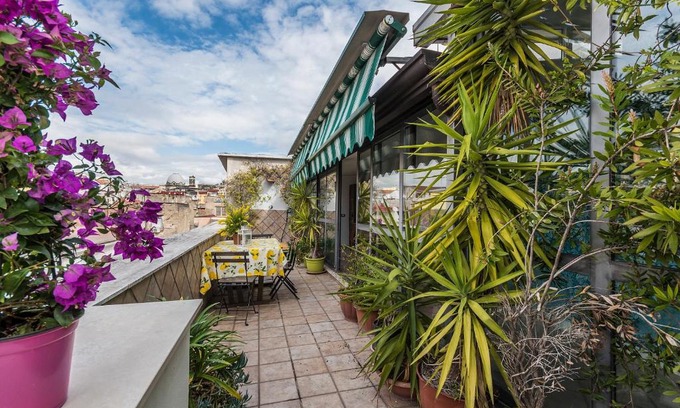 Naples City Centre Apartment | Historical Naples with panoramic terrace