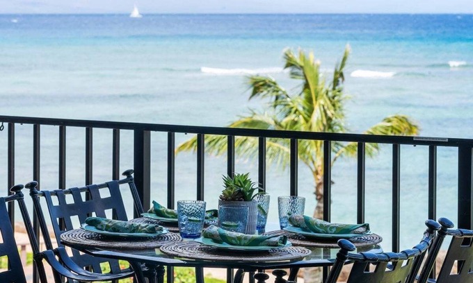 Honokowai Condo | HN 208 OceanFront 2BD with Ocean Views and AC