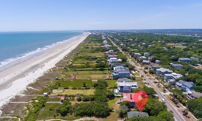 Isle of Palms House | Hobie’s Hangout, Isle of Palms Beach Front