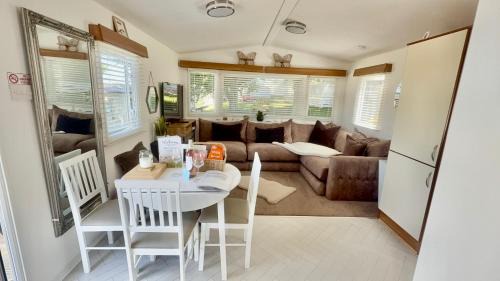 Paignton Resort | Hoburne Devon Bay Holiday Home Fresh Bright Rental - Home from home