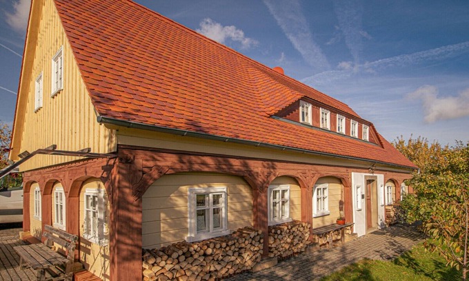 Grossschoenau Apartment | Holiday home Wiesenhäusel