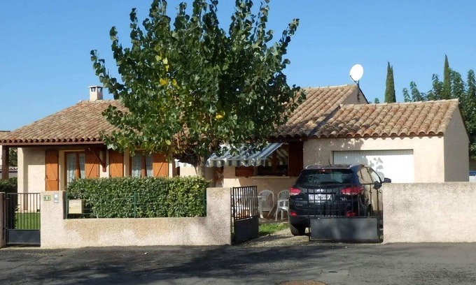 Saint-Genies-de-Fontedit House | Holiday Home in Saint-Geniès-de-Fontedit with a private pool