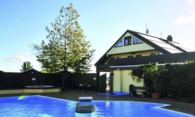 Fehmarn House | Holiday apartment by the swimming pool F 997