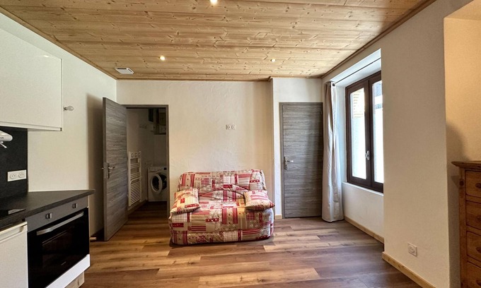 Seez Apartment | Holiday Apartment 'Fleur 6' in Séez
