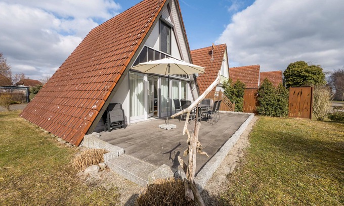 Immenstaad am Bodensee House | Holiday Home 'Wikinger 74' with Private Terrace, Private Garden and Wi-Fi
