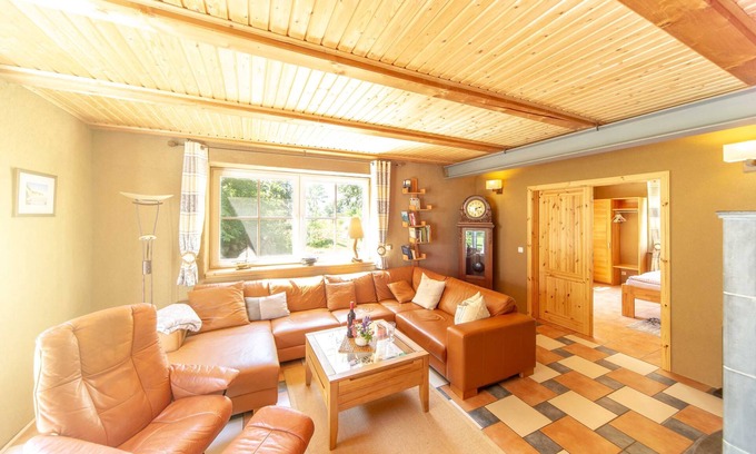 Ummanz Apartment | Holiday EC - Apartments in thatched house