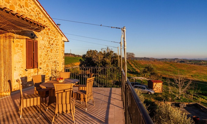 Magliano in Toscana House | Holiday Home "Assiolo" with Hill View & Private Garden