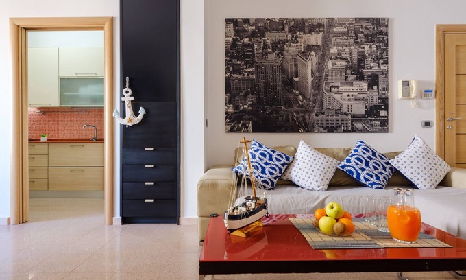 Porto Cesareo House | Holiday Home 'Affaccio Sul Mare Luxury Home' with Sea View, Balcony and Wi-Fi