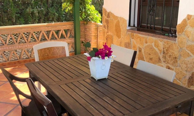 Punta Umbria House | Holiday Home 'Casa Marquesa' with Private Pool, Wi-Fi and Air Conditioning