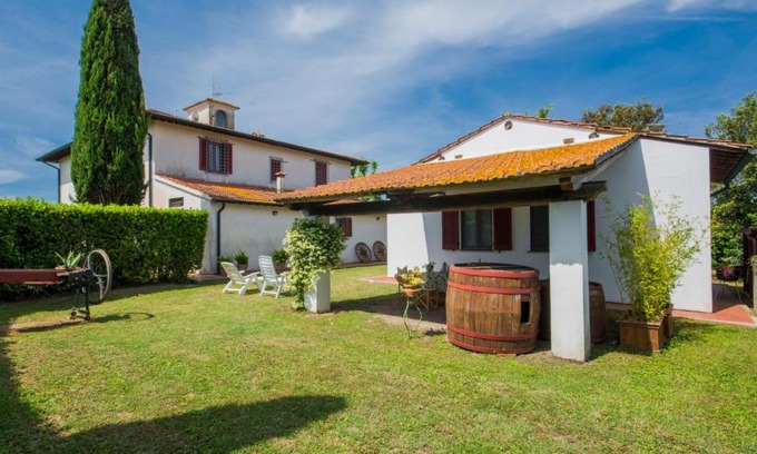 Lari House | Holiday Home Casetta Ponticelli by Interhome