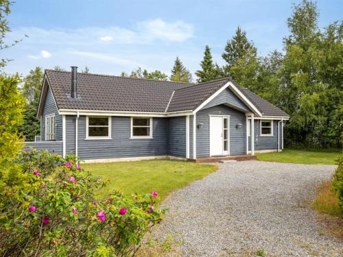 Hou House | Holiday Home Felina - from the sea by Interhome