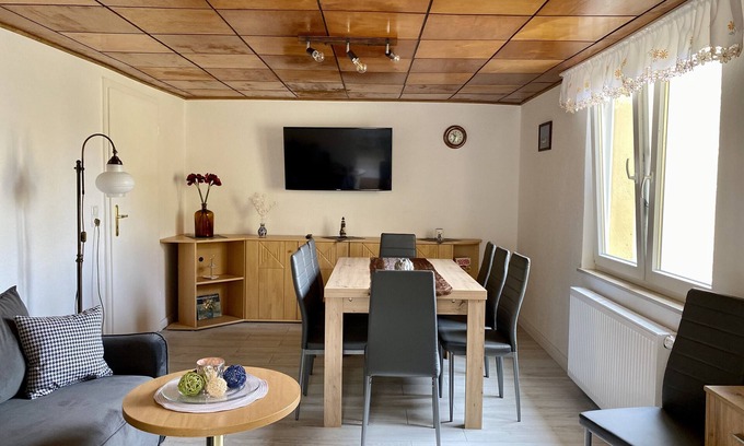 Molschow House | Holiday Home 'Fischerhaus Zecherin' with Private Terrace, Private Garden and Wi-Fi