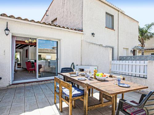 La Cote Radieuse House | Holiday Home Villa 12 Cassin by Interhome