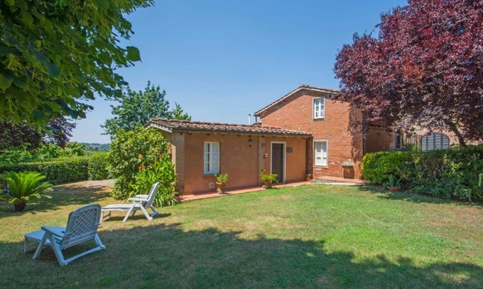 Pescia House | Holiday Home Il Fienile del Colle by Interhome