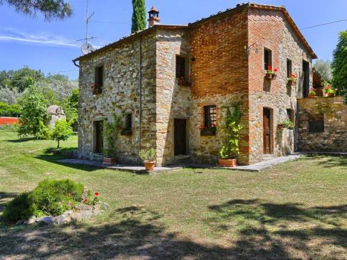 Bucine House | Holiday Home Il Lamone by Interhome