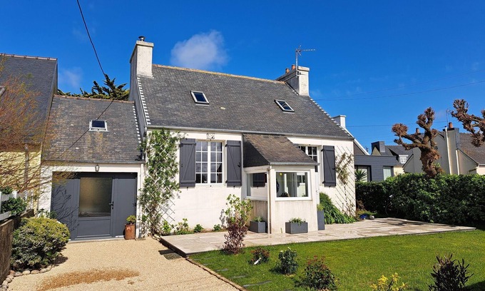 Guisseny House | Holiday Home in Guisseny near the Beach