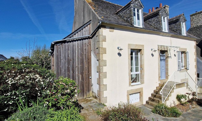 Locquirec House | Holiday Home in Locquirec near Sandy Beach