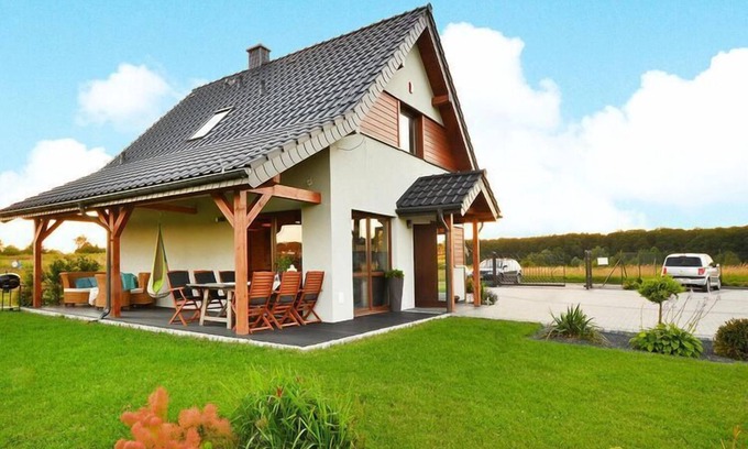 Mielno House | Holiday Home in Mielno near Beach & Lake