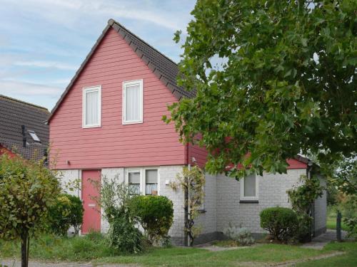 Wemeldinge House | Holiday Home in Wemeldinge near the Sea
