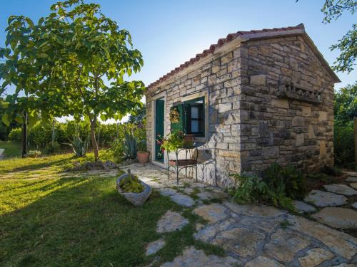 Sopot House | Holiday Home near Adriatic Sea and Krka Falls