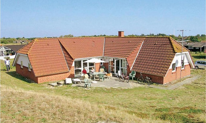 Rindby Strand House | Holiday Home Norges Fjelde Fanø V